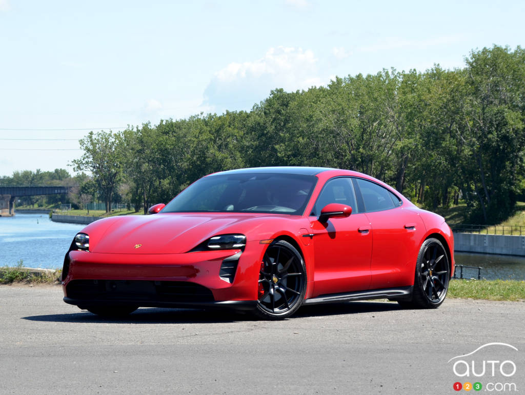 Porsche Taycan GTS 2022